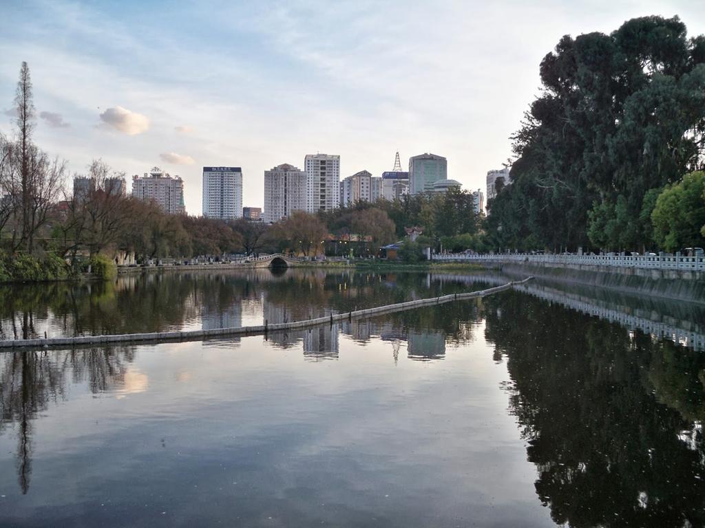 Dynasty International Hotel Kunming Eksteriør billede