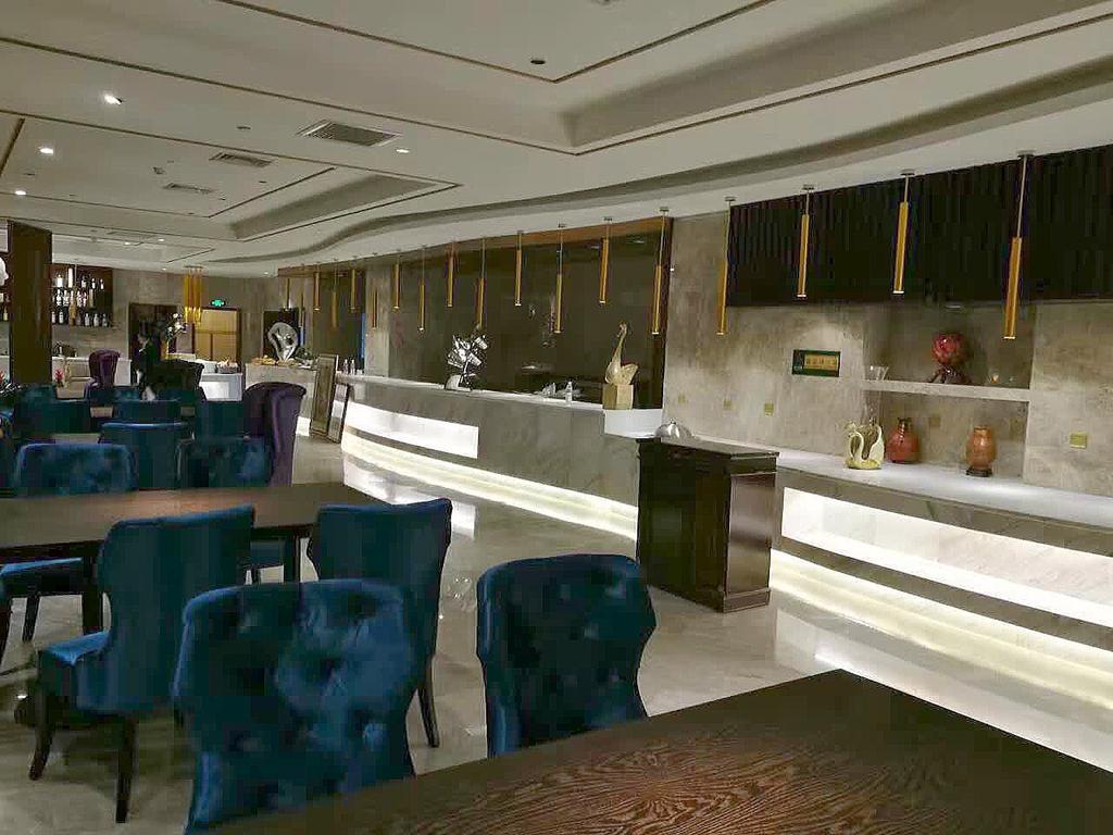 Dynasty International Hotel Kunming Eksteriør billede